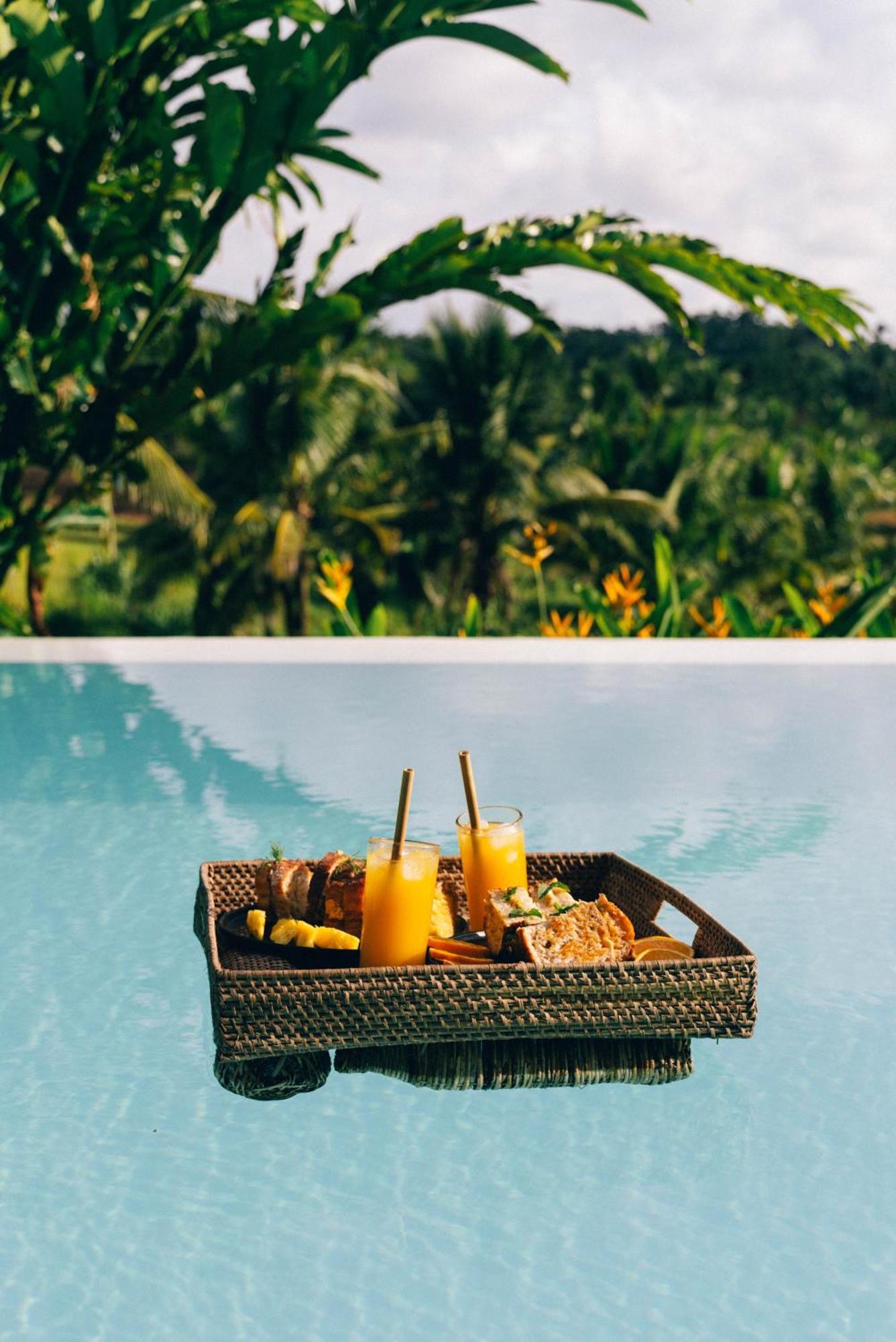 แมงโก้ทรี เซียร์เกา Villa เจเนอรัลลูนา ภายนอก รูปภาพ